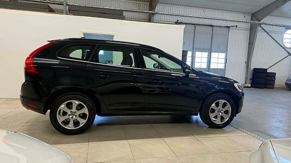 Volvo XC60 7 of 27