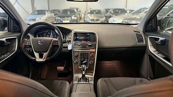 Volvo XC60 24 of 27