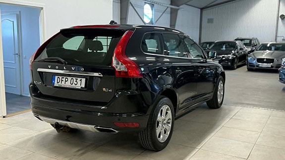 Volvo XC60 8 of 27