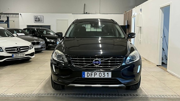 Volvo XC60 3 of 27