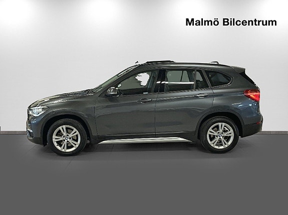 BMW X1 4 of 19