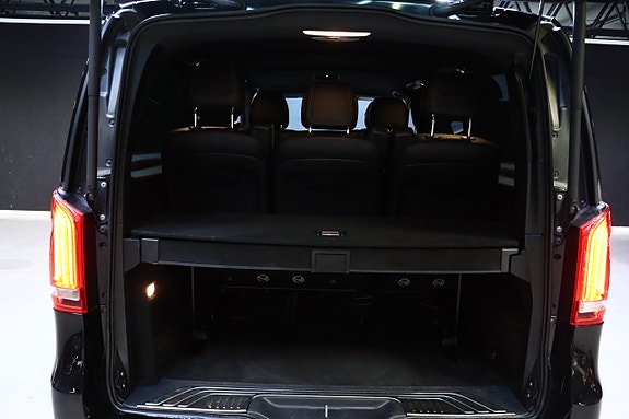 Mercedes-Benz V250 19 of 30