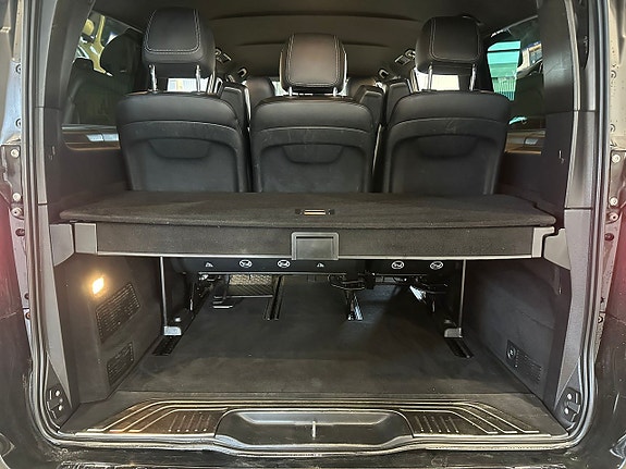 Mercedes-Benz V250 23 of 29