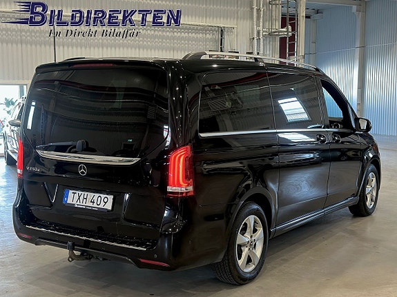 Mercedes-Benz V250 5 of 5