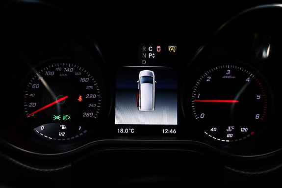 Mercedes-Benz V250 30 of 30