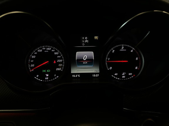 Mercedes-Benz V250 28 of 29