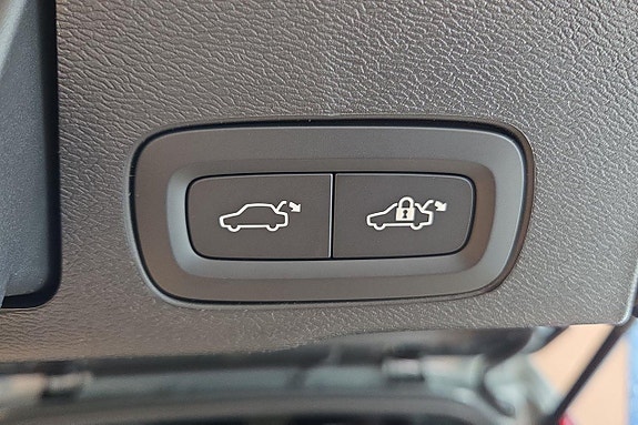 Volvo XC60 17 of 20