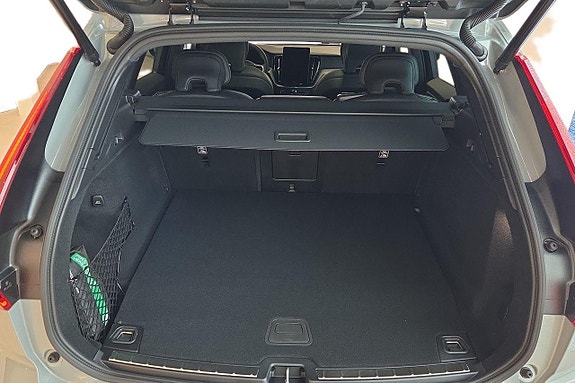 Volvo XC60 16 of 20