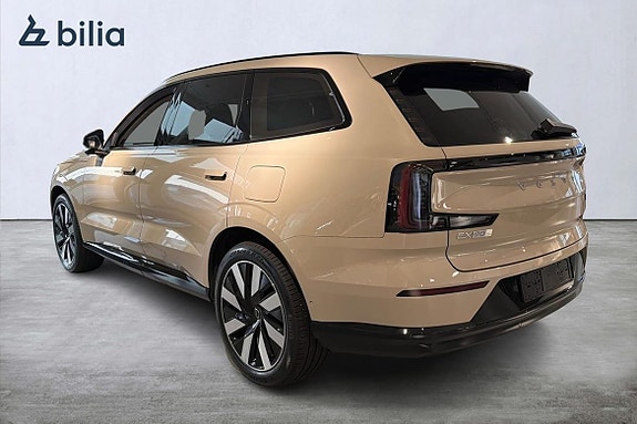 Volvo EX90 2 of 5