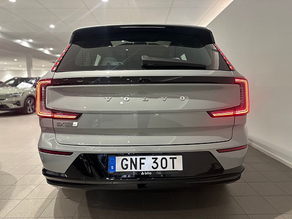 Volvo EX90 6 of 27