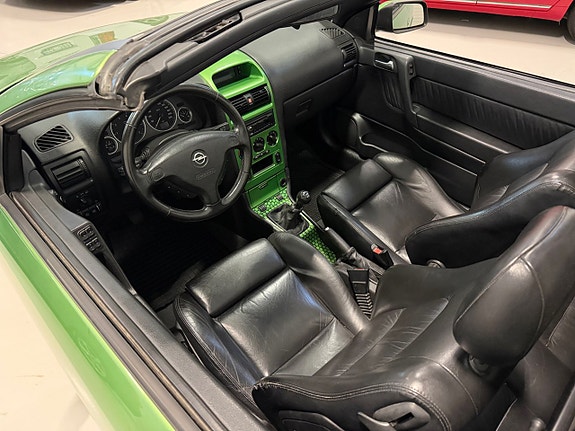 Opel Astra 12 of 15
