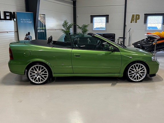 Opel Astra 4 of 5
