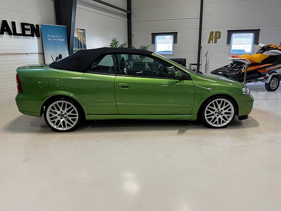 Opel Astra 24 of 25