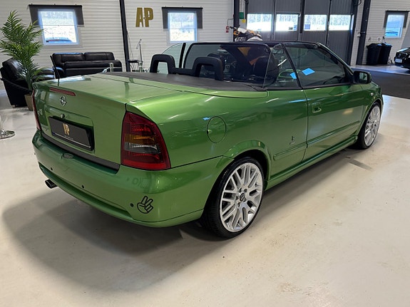 Opel Astra 22 of 25