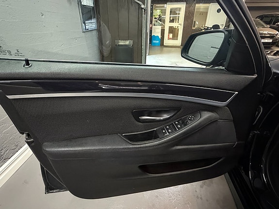 BMW 520d 12 of 19