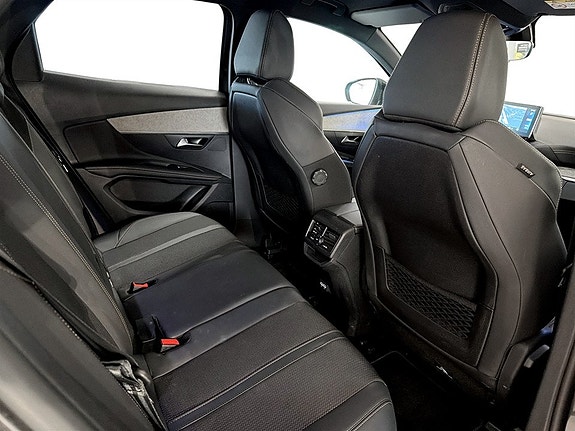 Peugeot 3008 14 of 17
