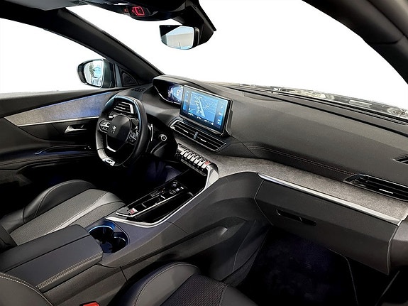 Peugeot 3008 13 of 17
