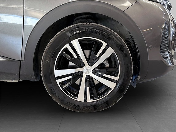 Peugeot 3008 16 of 17