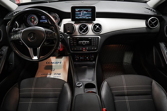 Mercedes-Benz GLA220 9 of 19