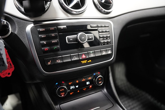 Mercedes-Benz GLA220 13 of 19