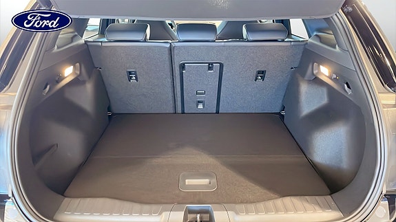 Ford Explorer 10 of 14