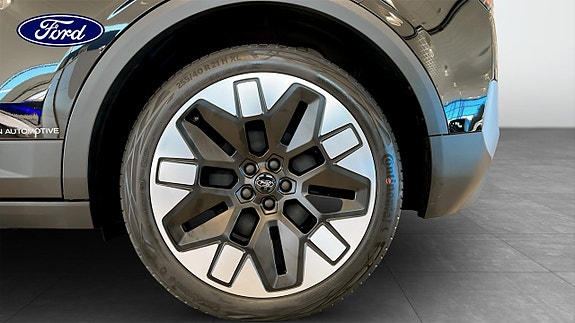 Ford Explorer 9 of 14