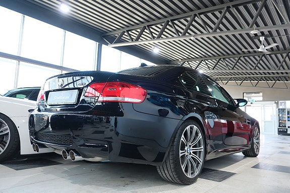 BMW M3 5 of 5