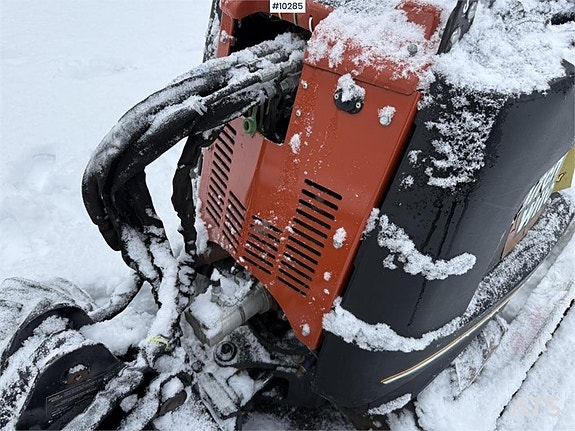 Redskapsbärare Ditch Witch R300 med redskap (179,000:- ex mo 13 of 24