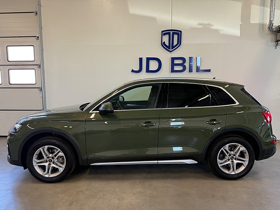 Audi Q5 2 of 5