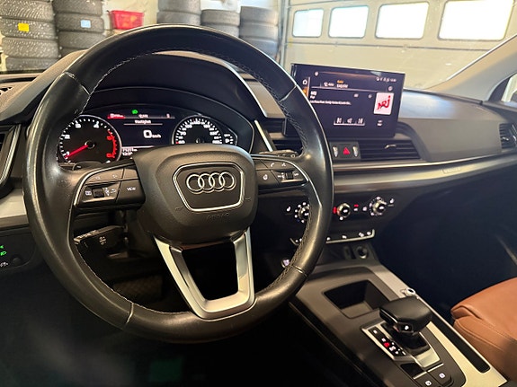 Audi Q5 10 of 18