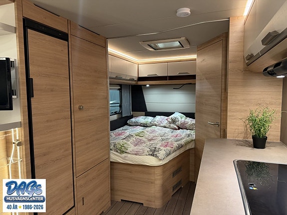 Knaus SÜDWIND 580 UF BLACK SELECTION 14 of 16