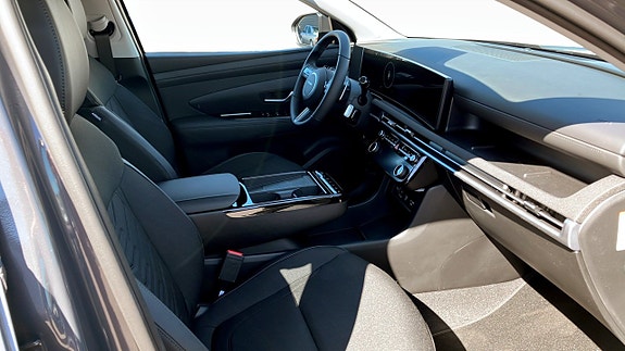 Hyundai Tucson 3 of 12