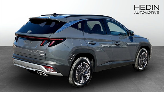 Hyundai Tucson 2 of 12