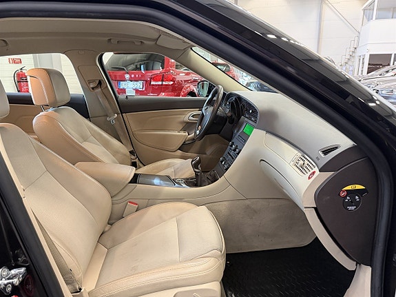 Saab 9-5 12 of 27