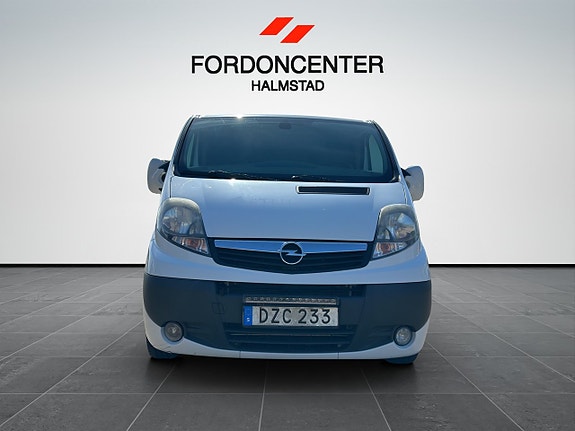 Opel Vivaro 2 of 5