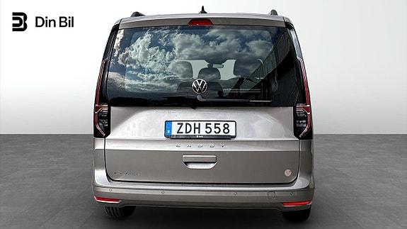 Volkswagen Caddy Maxi 5 of 5