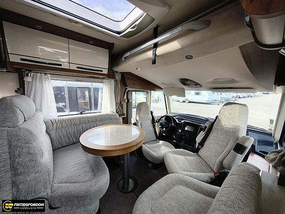 Hymer B 690 Alde Litium Hydr.stöd 6 of 13