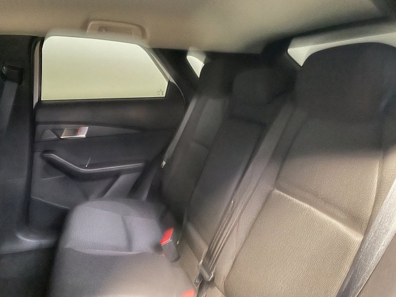 Mazda CX-30 12 of 15