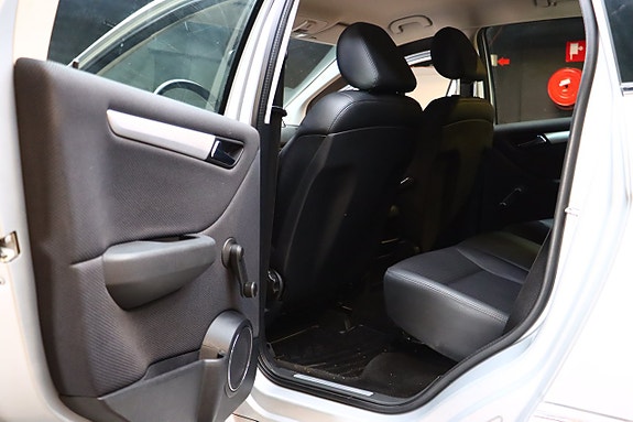 Mercedes-Benz B180 11 of 18