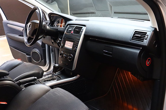 Mercedes-Benz B180 14 of 18
