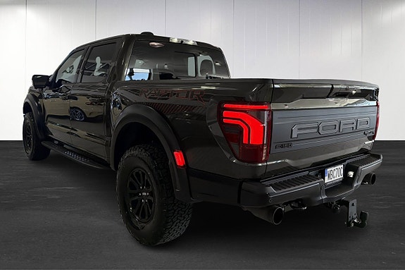 Ford F-150 3 of 5
