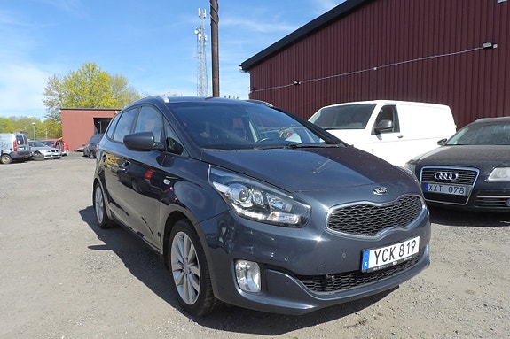 Kia Carens 6 of 17