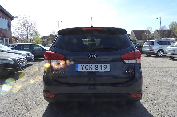 Kia Carens 4 of 5