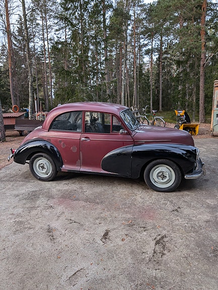 Morris Minor 2 of 6