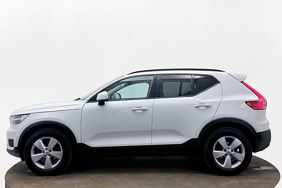 Volvo XC40 9 of 24
