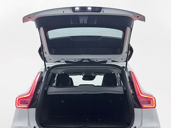 Volvo XC40 24 of 24