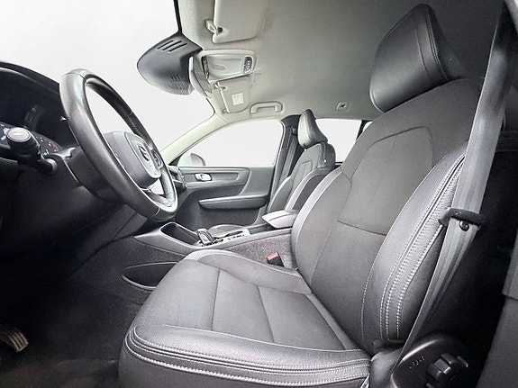 Volvo XC40 11 of 24