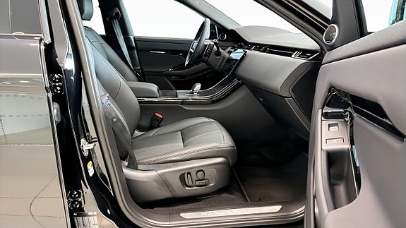 Land Rover Range Rover Evoque 3 of 5