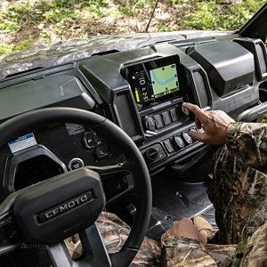 CFMOTO U10 PRO HIGHLAND PRO GREEN ABS, TRAKTOR B 3 of 3