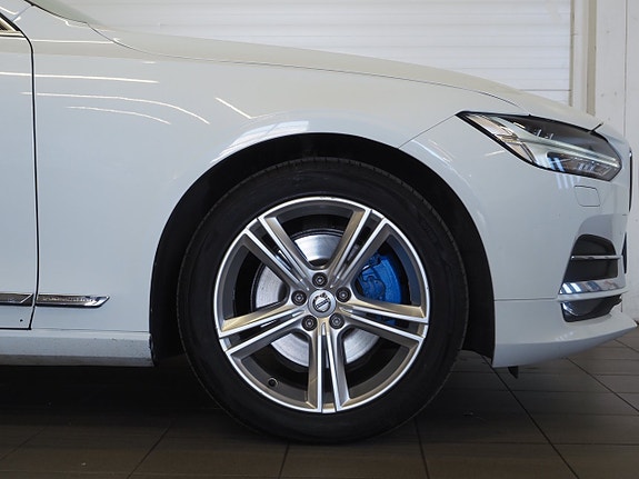 Volvo S90 8 of 26